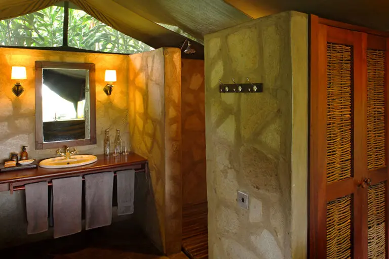 KichwaTemboTentedCamp Bathroom StandardRoom