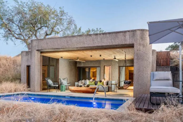 Sabi Sabi Earth Lodge