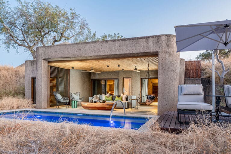 Earth lodge lux suite exterior resize1