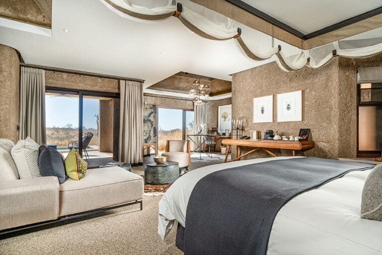 Earth lodge lux suite bedroom 2 resize1