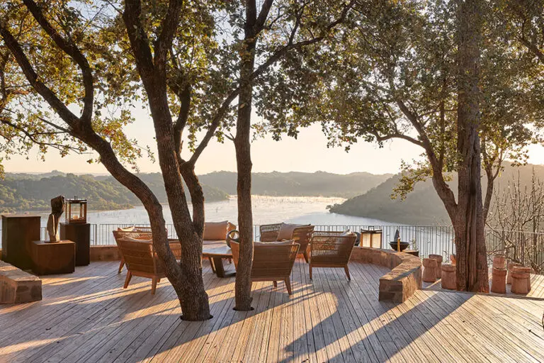 SingitaPamushanaLodge Exterior DeckPatio
