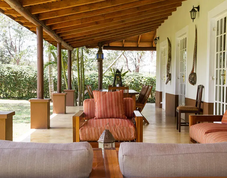Legendary lodge family cottage verandah1