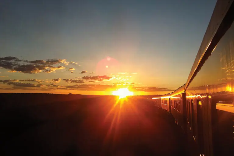Rovos Rail RVR TrainScapeSunset1 HRes