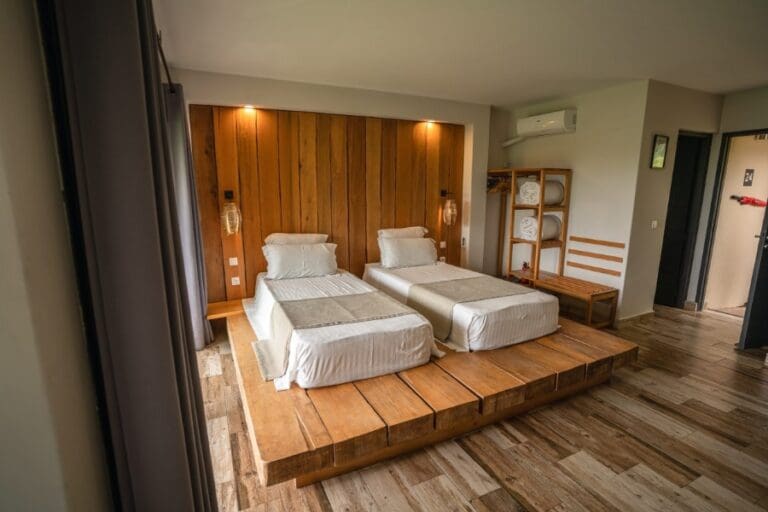 Twin Mantadia Lodge resize