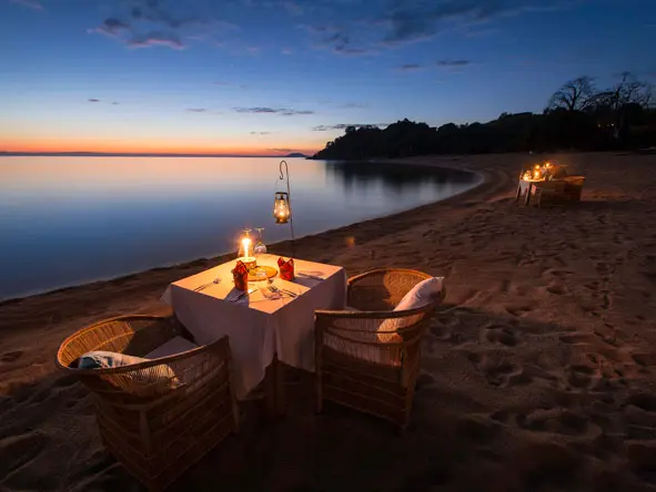 Kaya Mawa beach dining