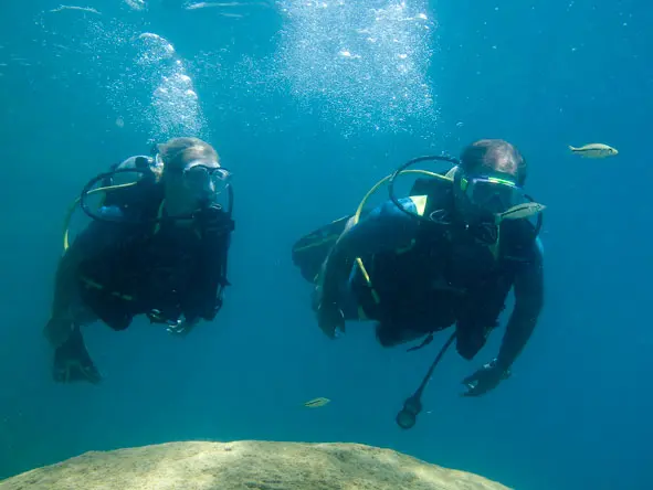 Kaya Mawa diving