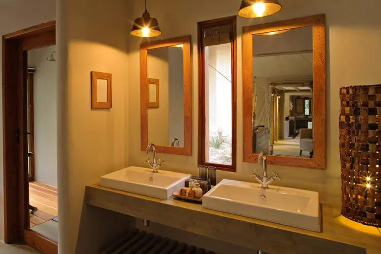KichwaTemboTentedCamp Bathroom LuxuryRoom