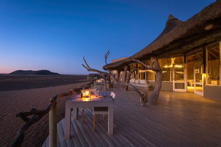 LittleKulalaLodge Exterior DeckPatio