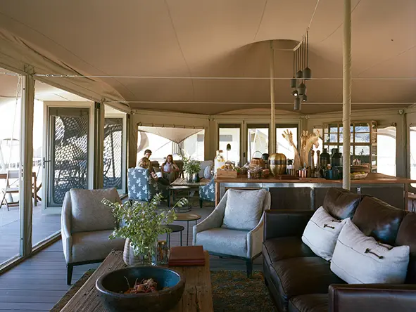 15Hoanib Valley Main area guests11