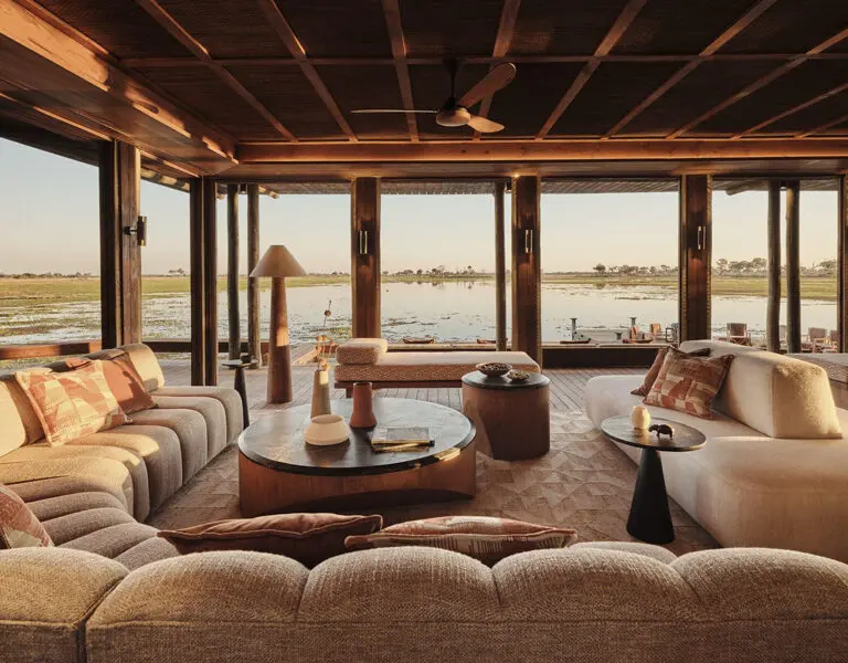 Baines Lodge an AK Sanctuary Lounge