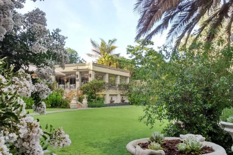 FairlawnsBoutiqueHotelSpa Exterior Garden