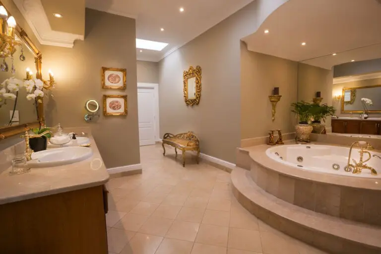 FairlawnsBoutiqueHotelSpa Bathroom LuxuryRoom