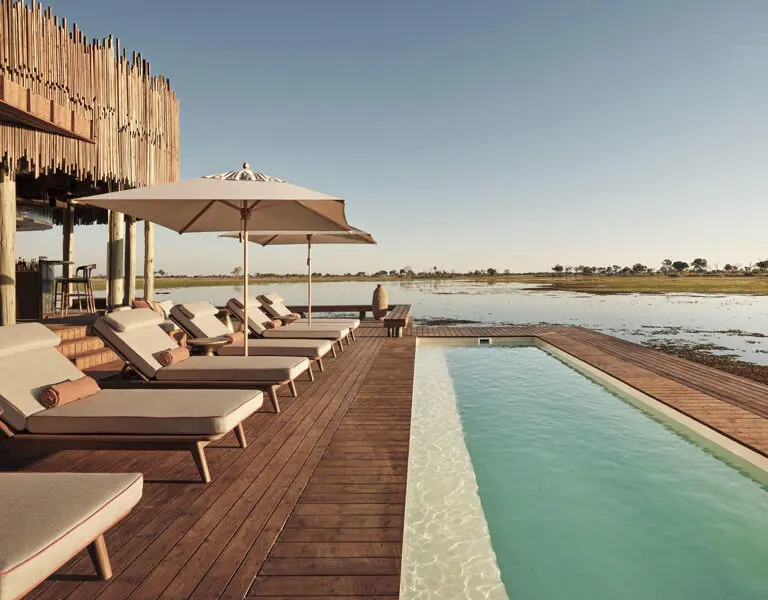 Baines Lodge an AK Sanctuary 2 Poolside