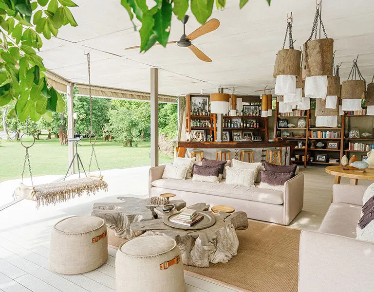 TimeTide Chinzombo Zambia South Luangwa barloungelibrary