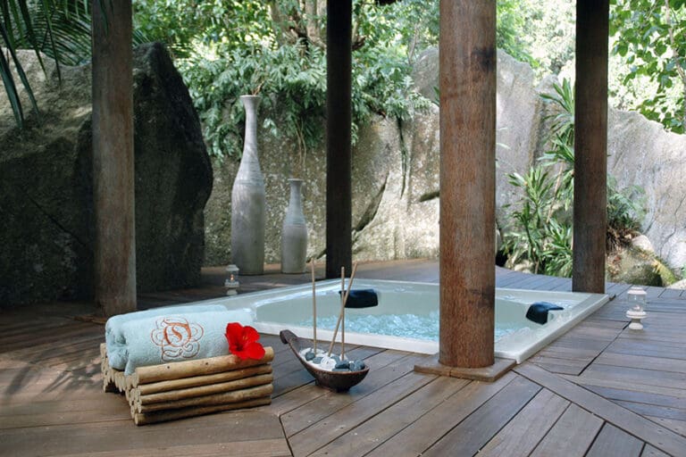 Le Domaine del Orangeraie Seychelles Jacuzzi