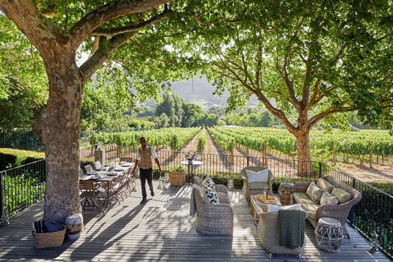 LA CLE LODGE Drinks terrace