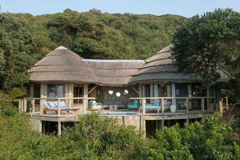 Thonga deluxe family room frontal