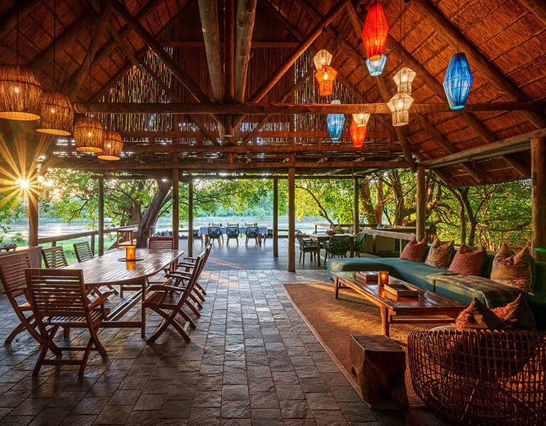 Kapamba lounge 1