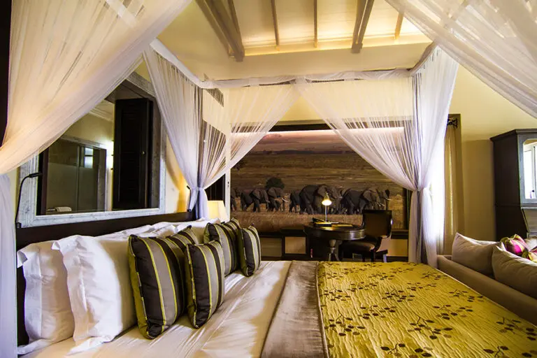 Hemingways Nairobi bedroom