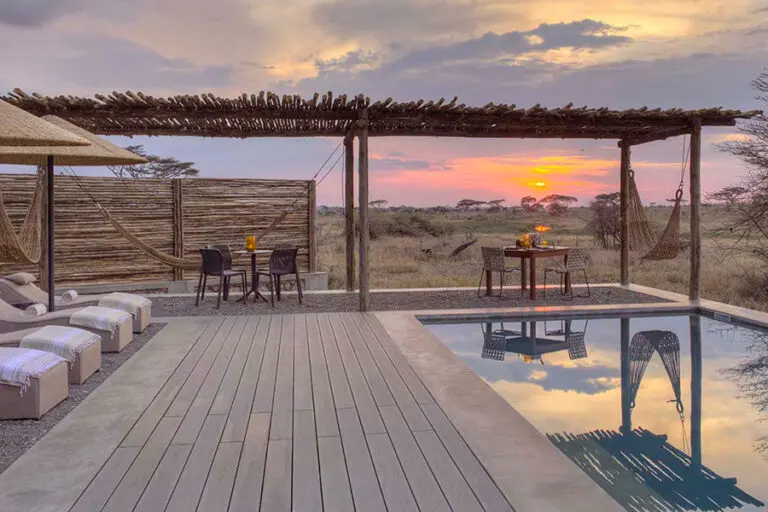 Wetu namiri plains pool private dining