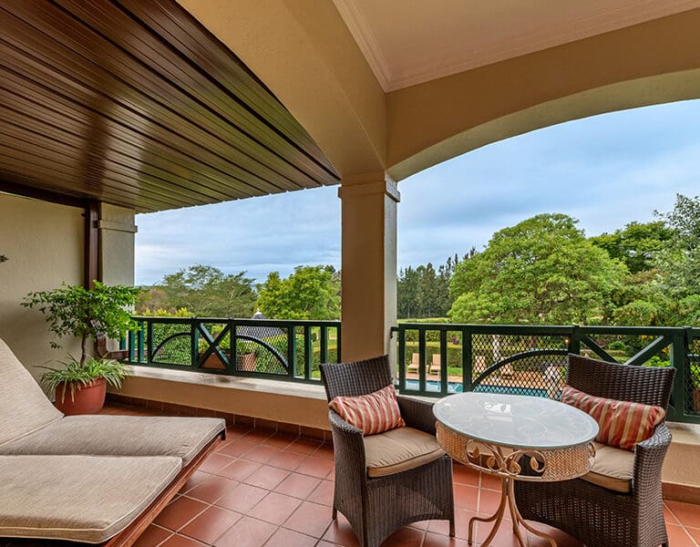 Olivers Restaurant Lodge 53 Suite Verandah