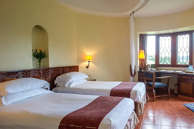 LakeDulutiSerenaHotel Interior Twinbed