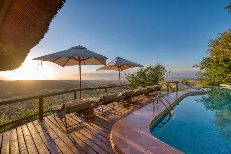 Mbali Mbali Soroi Serengeti swimming pool