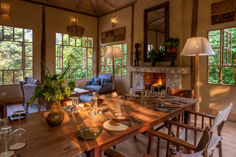 8 Bwindi Lodge Common Gael 13