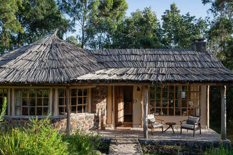 11 Mount Gahinga Lodge Standard Room AH1I3036