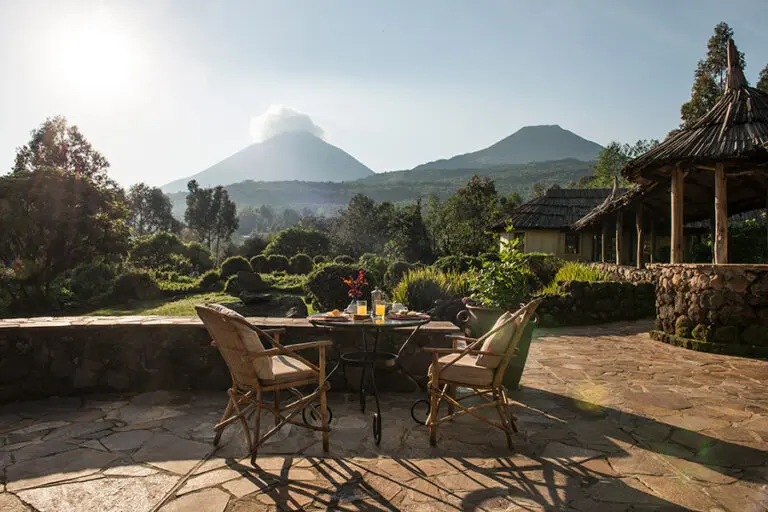 5 Mount Gahinga LodgeLodge Terrace RF DSC 1084 copie 1
