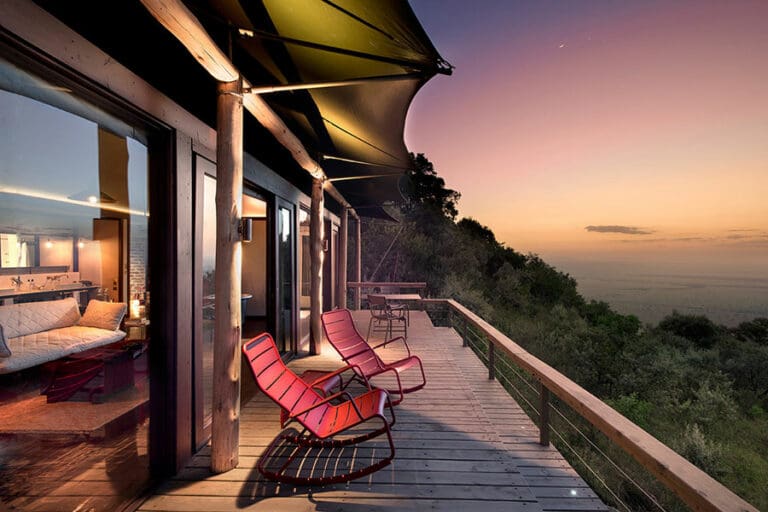 Angama Mara Tent with pink sunrise 2 y31la2