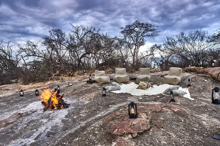 Mwiba Lodge legendary expeditions mwiba lodge sundowners 3