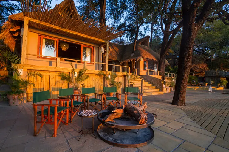 TongabeziLodge Dining BomaCampFire