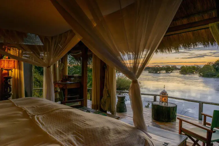 Sindabezi Island Lodge Private Chalet 5