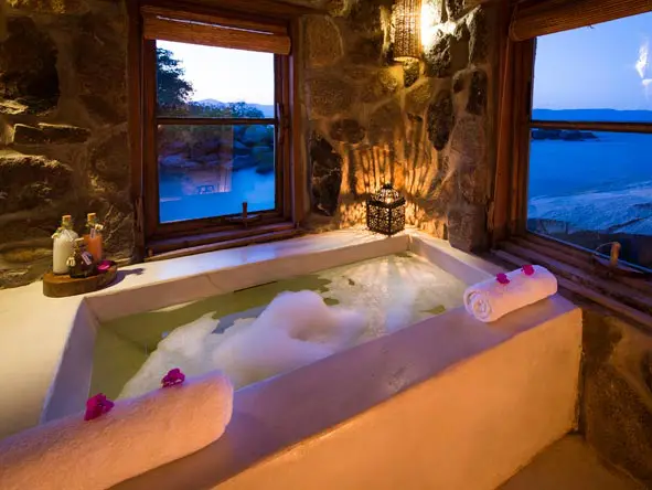 Kaya Mawa bath