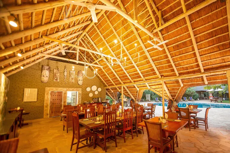 Bayete Guest Lodge Dining